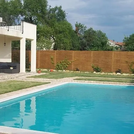 Сasa de vacaciones Family Friendly House With A Swimming Pool - 25391 Zadar